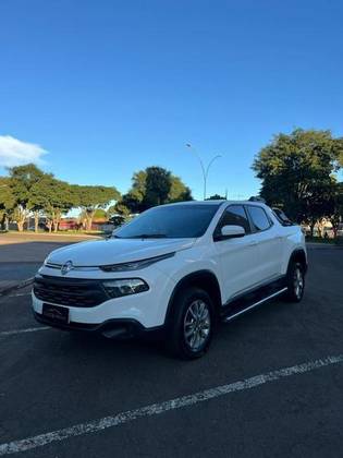 FIAT TORO 1.8 16V EVO FLEX FREEDOM AT6 FIAT TORO 1.8 16V EVO FLEX FREEDOM AT6